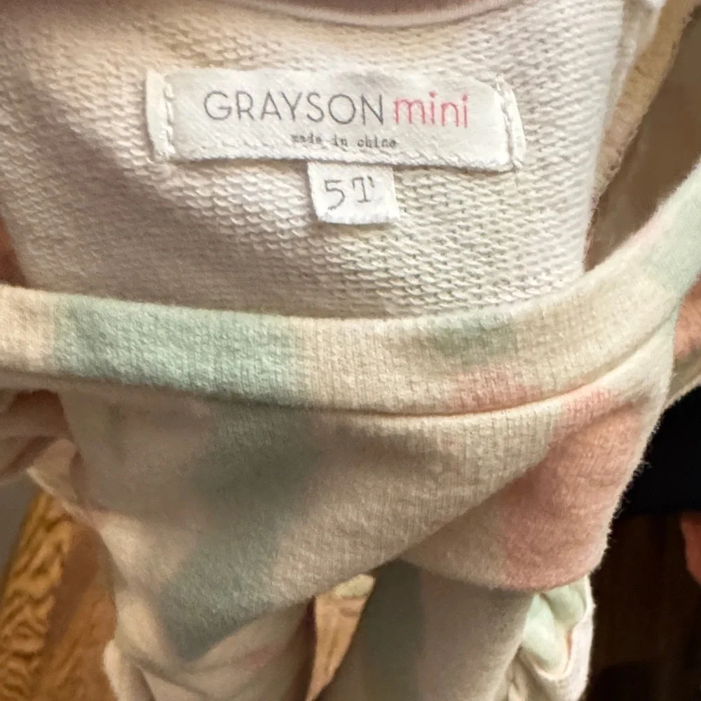 Grayson Mini super cute